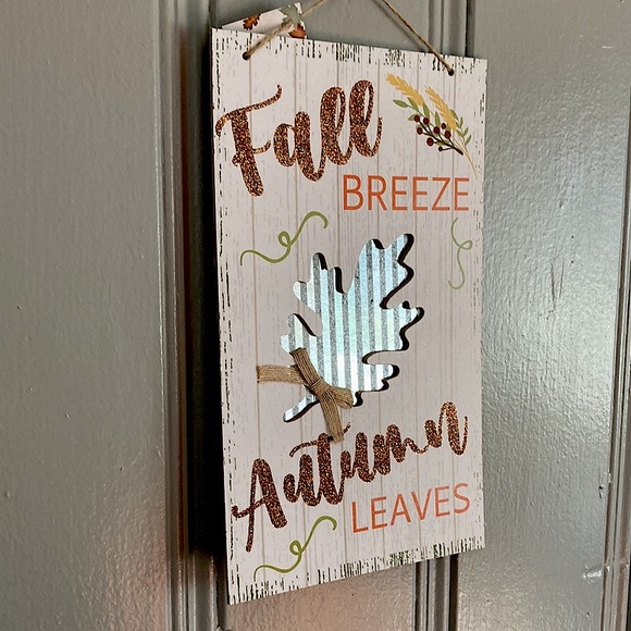 NWT-Give Thanks 🍁 & Fall Breeze- 2 Wood Signs & 2 Buffalo Check Pumpkins Bundle - Picture 13 of 15